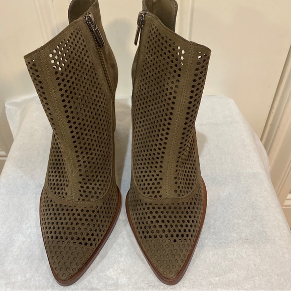 One Day Sale New Vince Camuto olive green booties - Picture 10 of 12